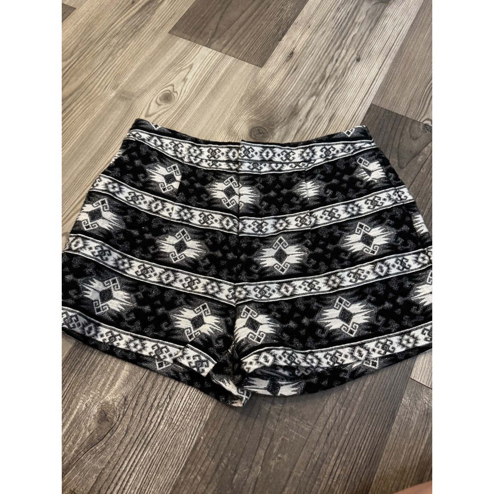 Sam Edelman Metallic Jacquard Geometric Shorts Black White Silver SE5167NVJ 4